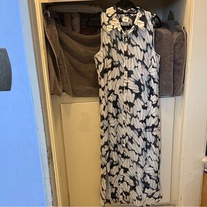 Sleeveless Periwinkle Graphic Button Down Maxi Dress